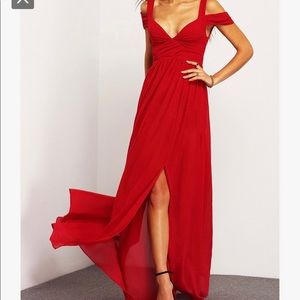 Lulu’s (copy) Off the Shoulder Maxi Lace Dress - XS